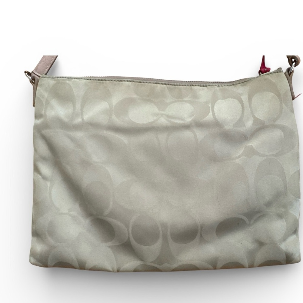 Coach Legacy Weekend Signature Nylon Hippie bag - Picture 4 of 14